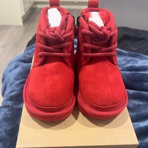 ❌sold❌Ugg neumel toddler